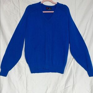 Isle of Cotton Men's Blue V Neck Sweater.  Sz Large.  100% Cotton. Made is USA
